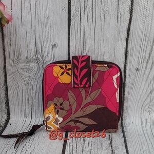 Vera Bradley Mini Zip Around Wallet - Carnaby Retired Pattern Pocket Wallet